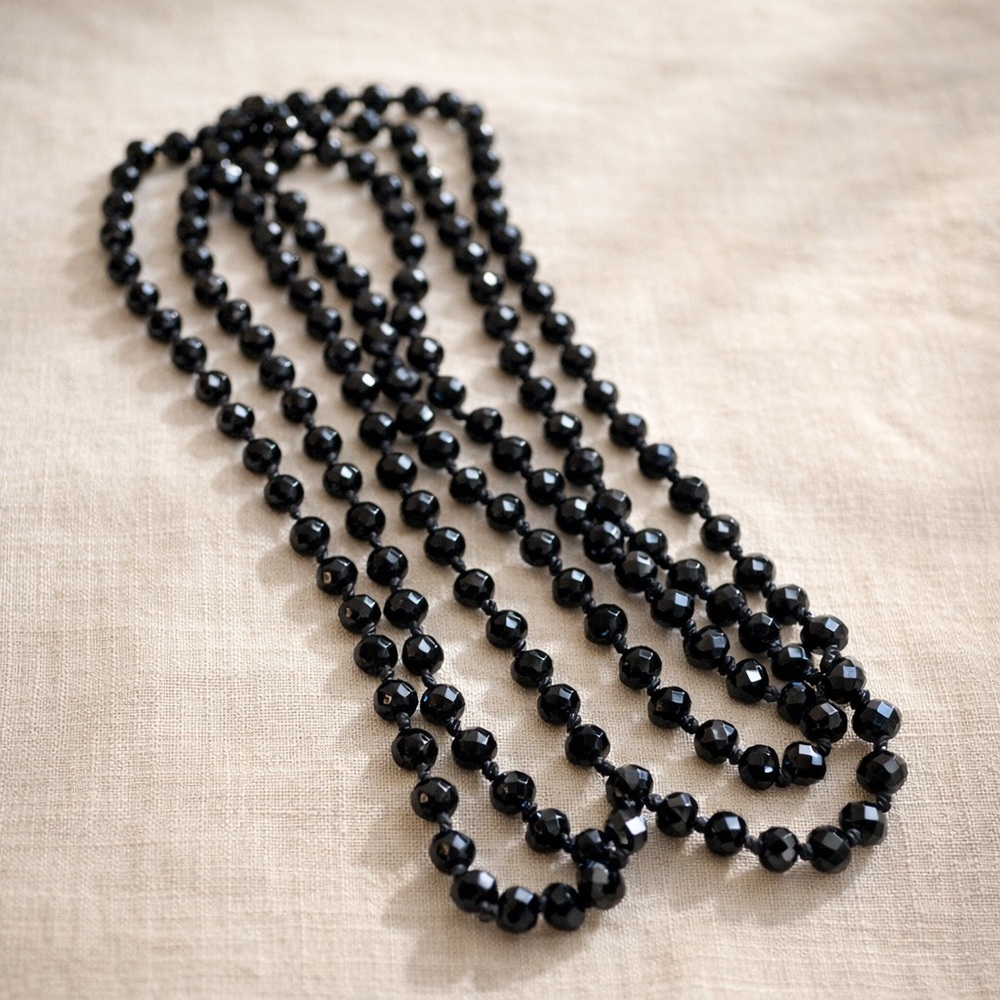 Vintage Black Faceted Glass Beaded Necklace